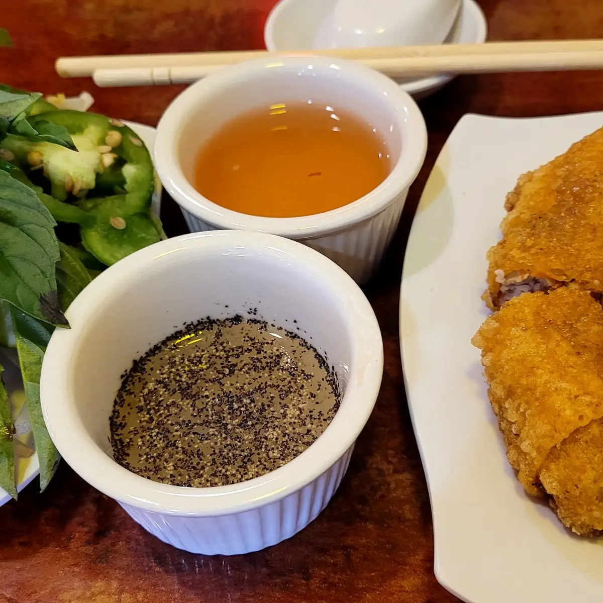 2 Pieces Bi Cuon / Pork Skin Rolls
