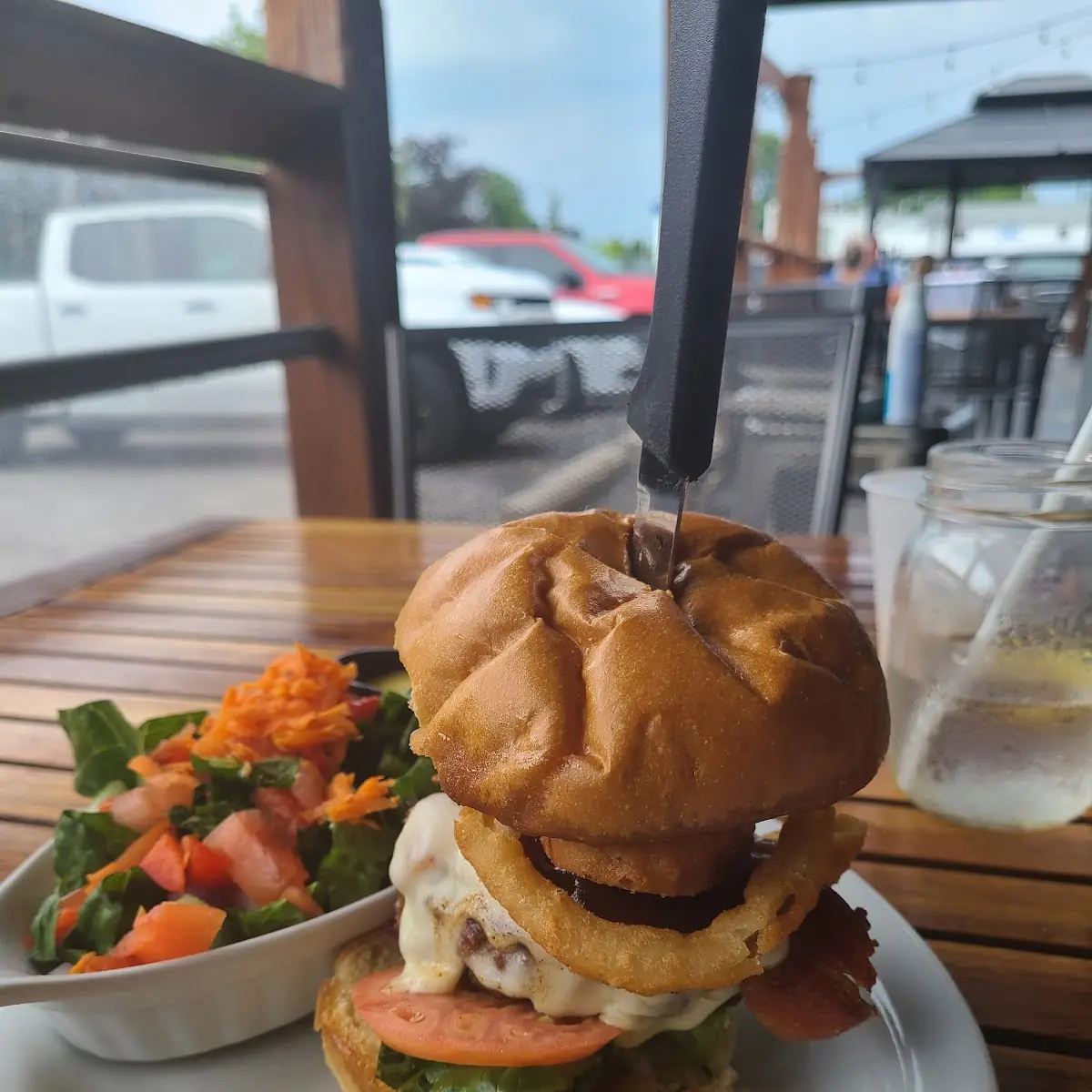 The Whiskey Burger, Shooters Roadhouse