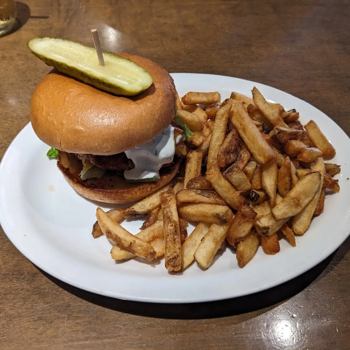 The Wrangler Burger, Shooters Roadhouse