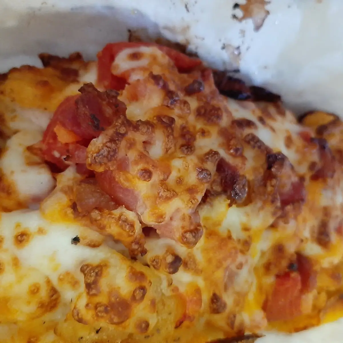 Crispy Bacon and Tomato Chicken Bites