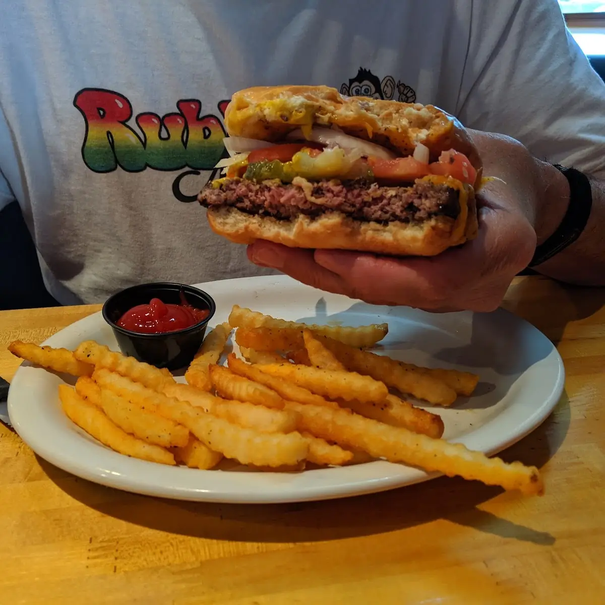 Cheeseburger Deluxe