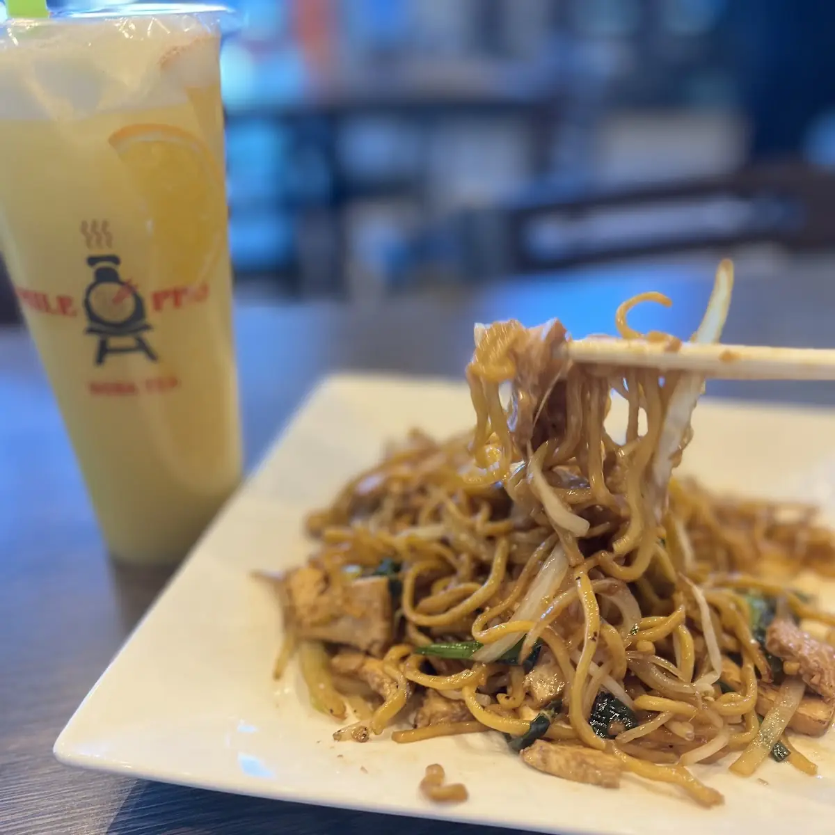 Chicken Lo Mein