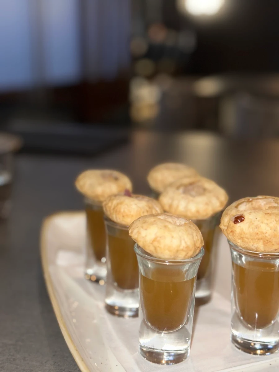 Golgappa, Dhaliwal's Lounge