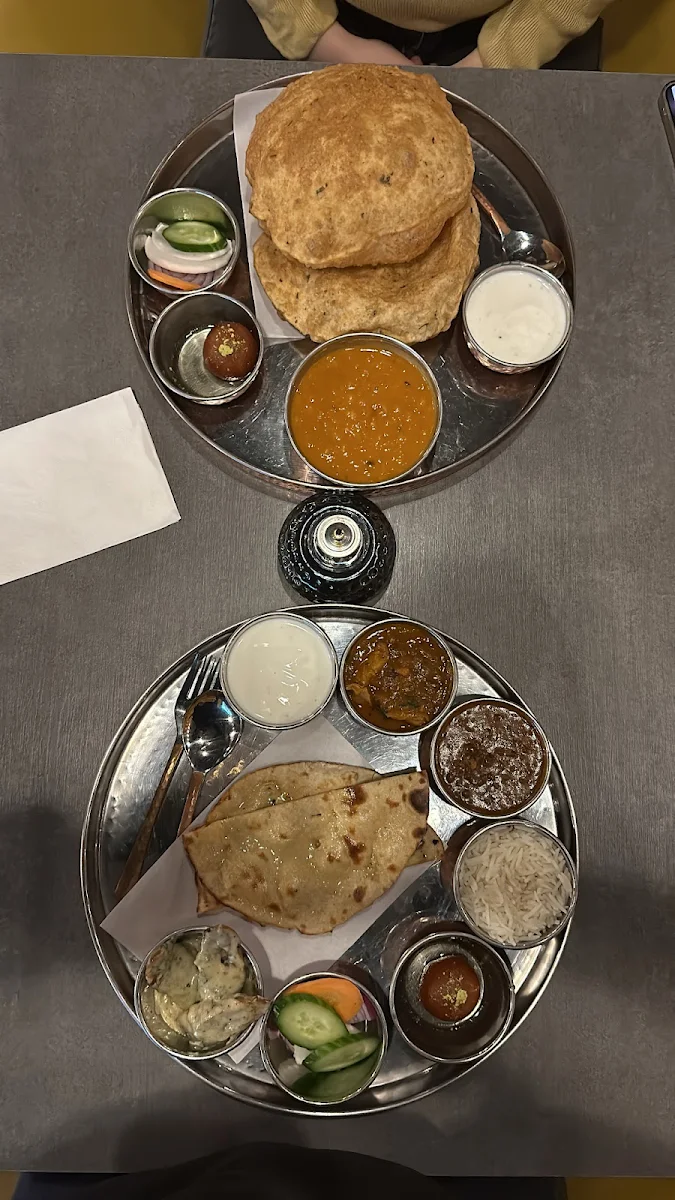 Non Veg Thali, Dhaliwal's Lounge