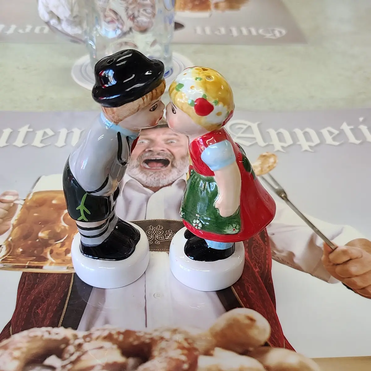 Placemat with Salt&Pepper