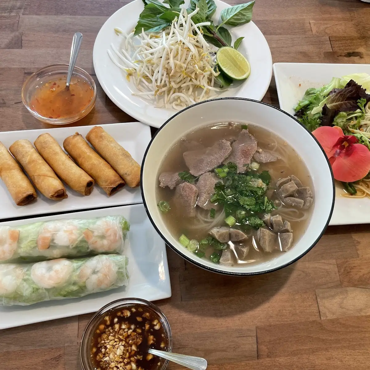 NS2. Beef Pho