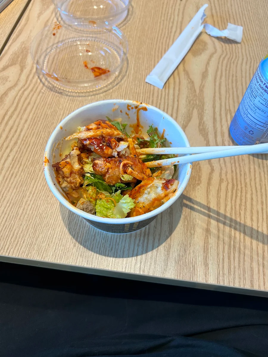 Veggie Mandu Bop, Hankki (Acadia)