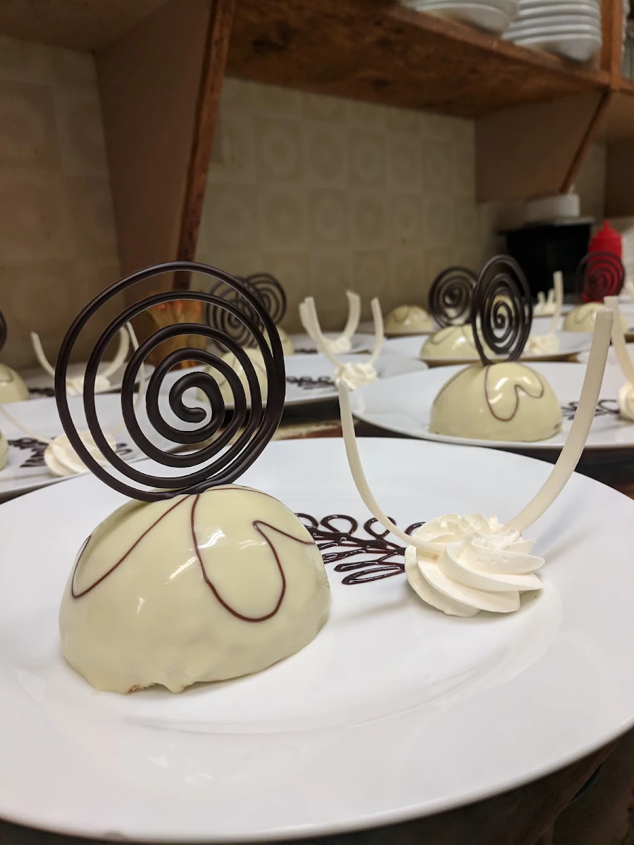 Highlights, Highway Host Restaurant