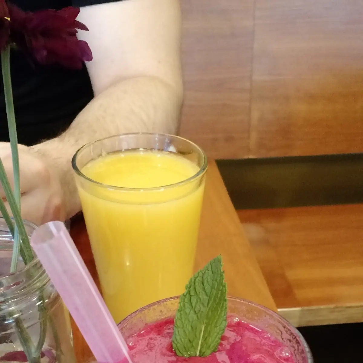 Roots and Weeds Smoothie