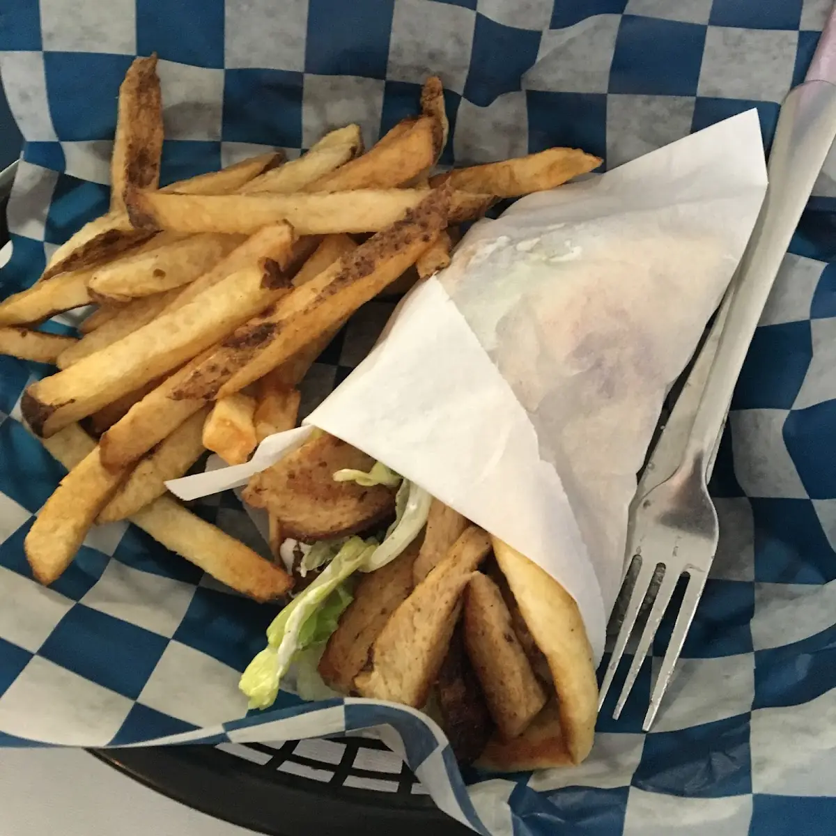 Chicken Gyro w Fries