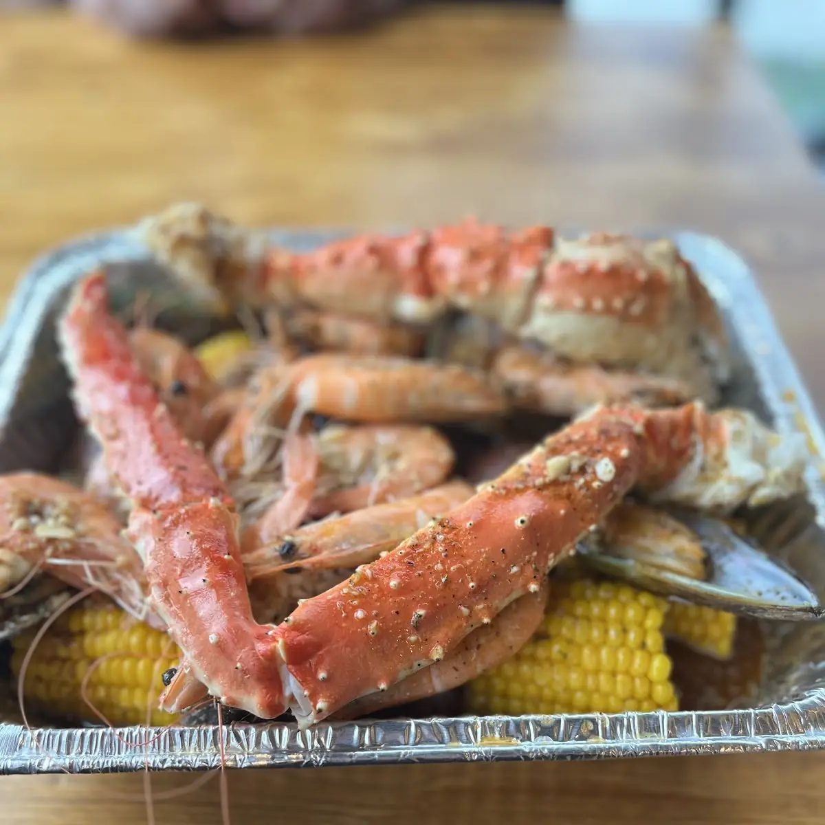 Dungeness Crab Boiled Shrimp Bag