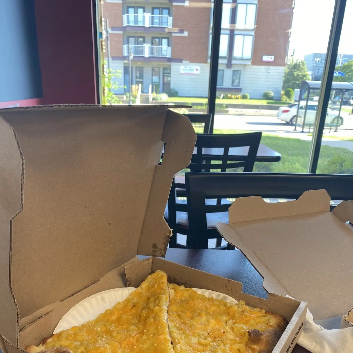 Macaroni Cheese Pizza