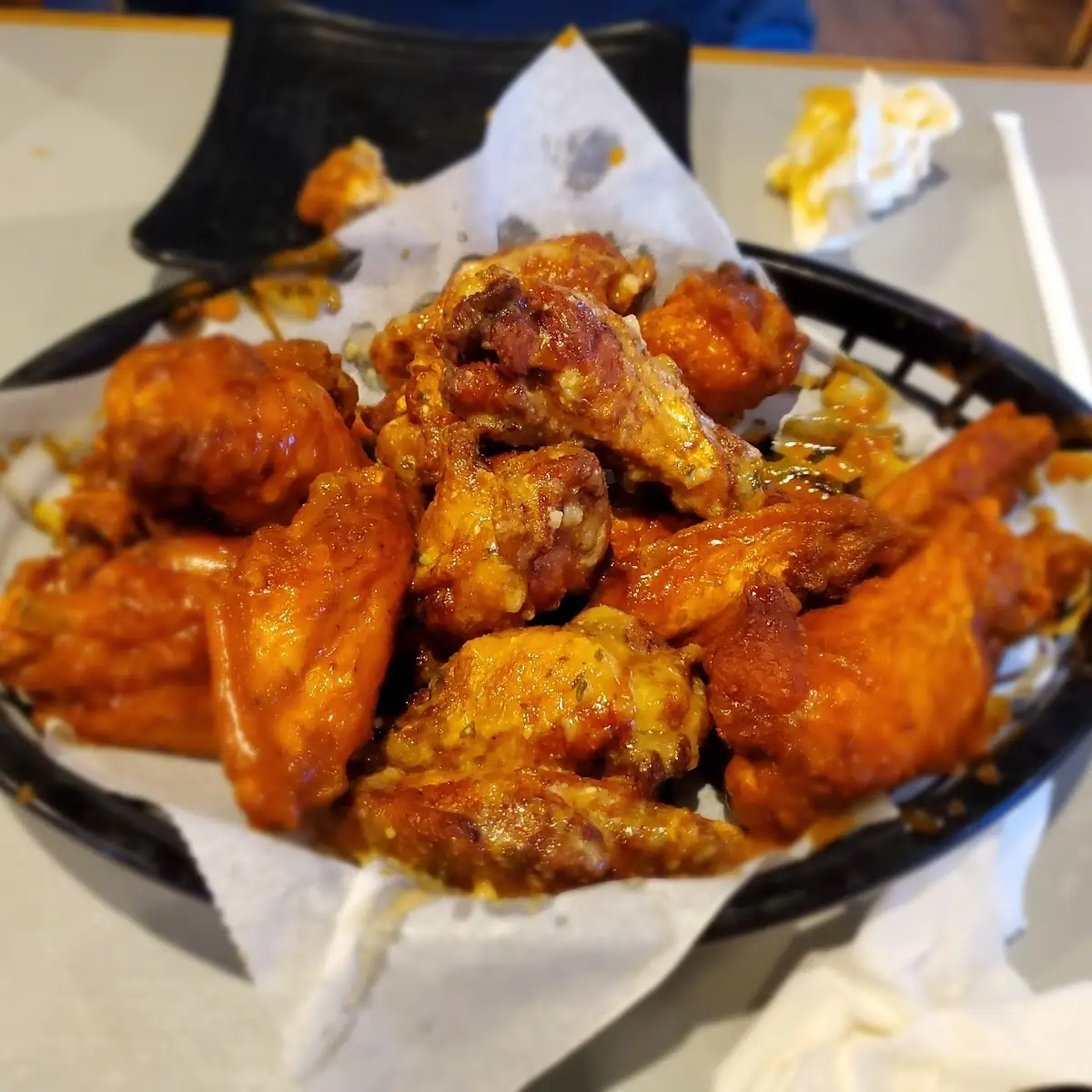 Wings Buffalo Garlic Parmesan & Iberian Sauces