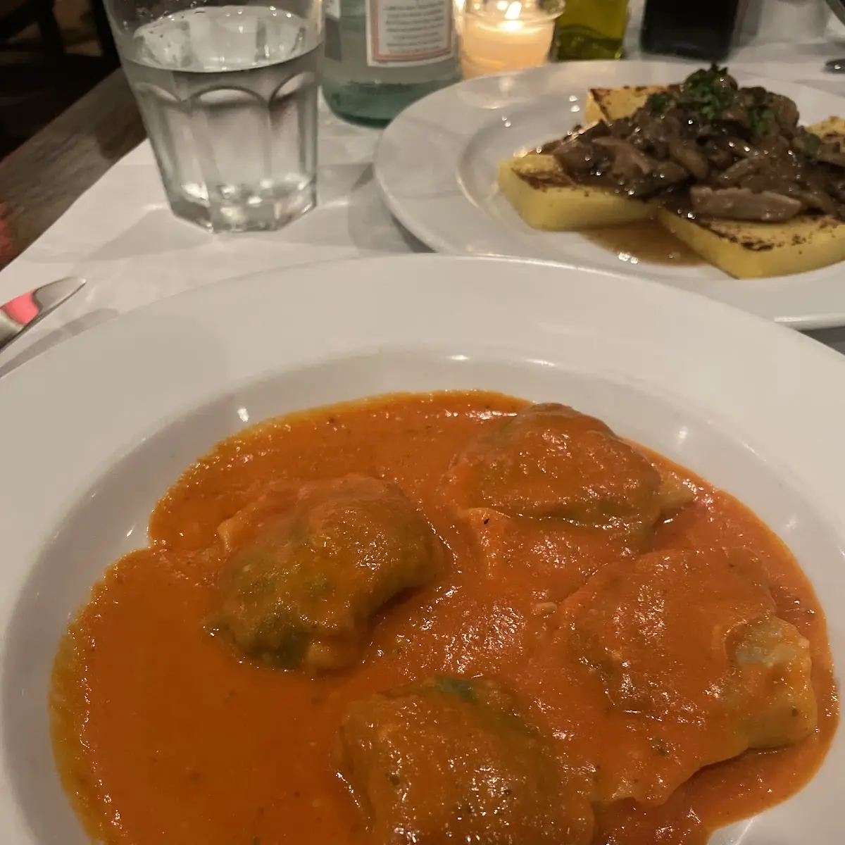 Ravioli in Salsa Rosa Pasta