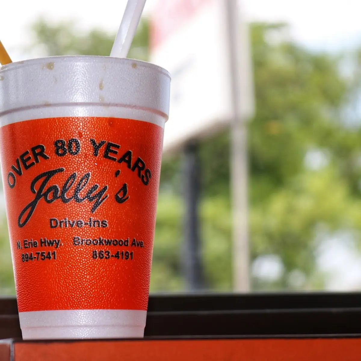 Jollys Root Beer Float