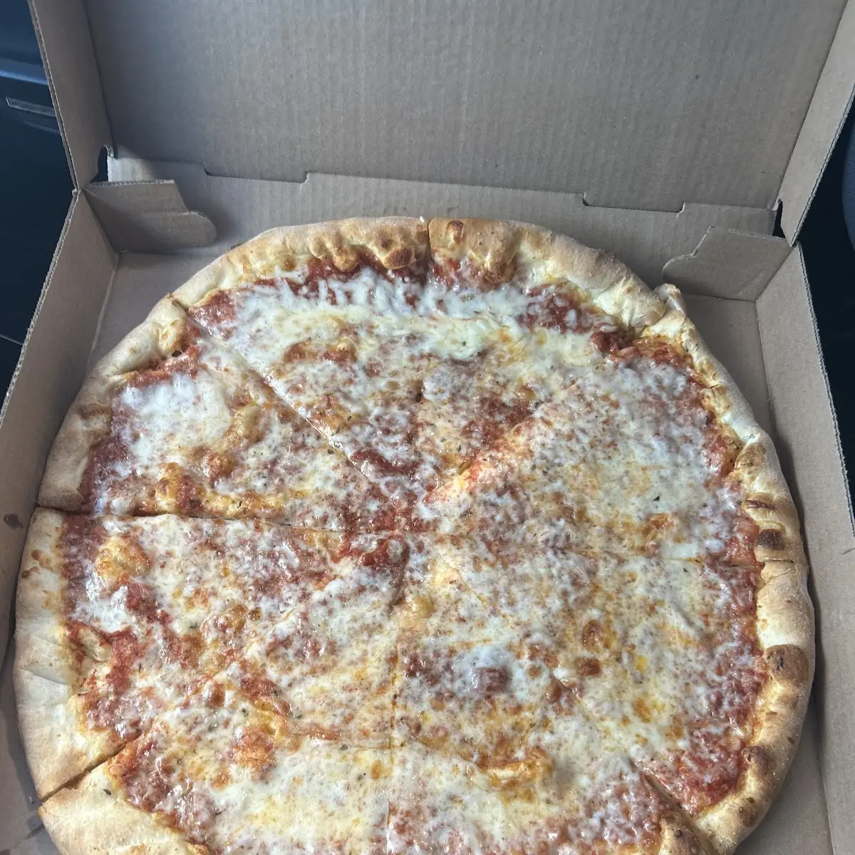 LG White Pizza
