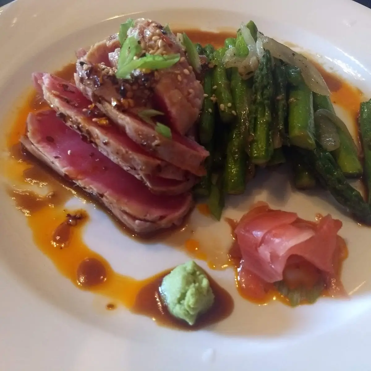 Pan Seared Tuna with Asparagus