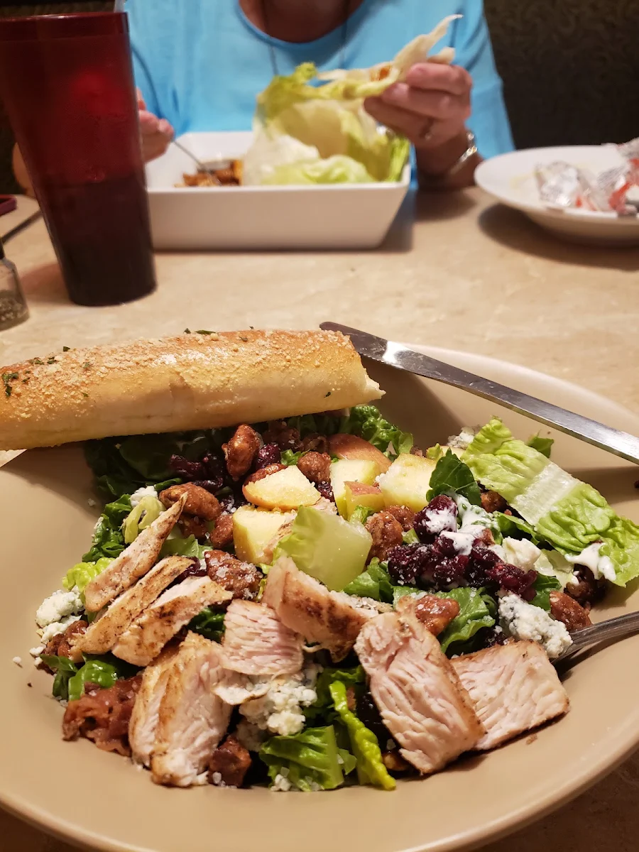 Black and Bleu' Salad