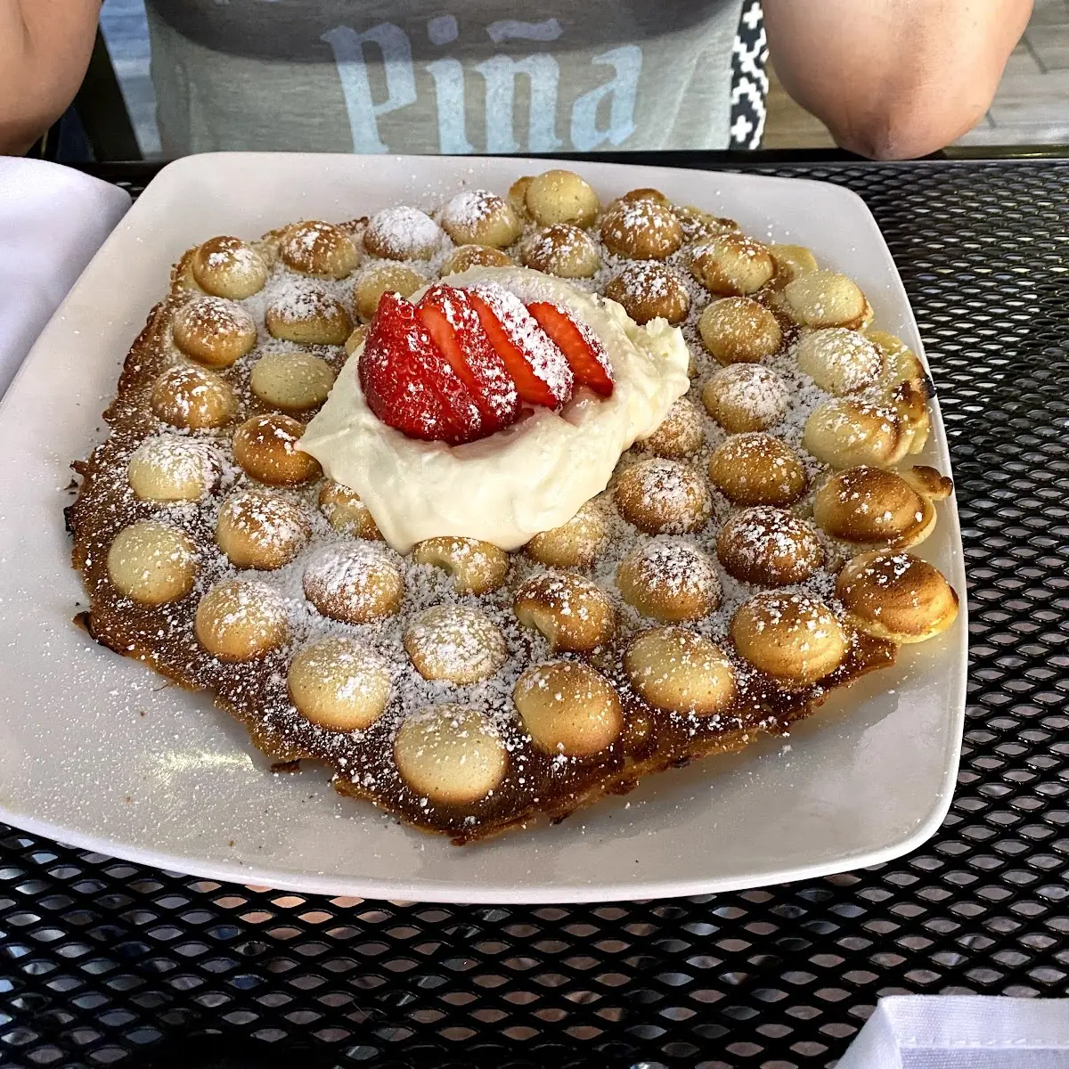 Bubble Waffle with Cream