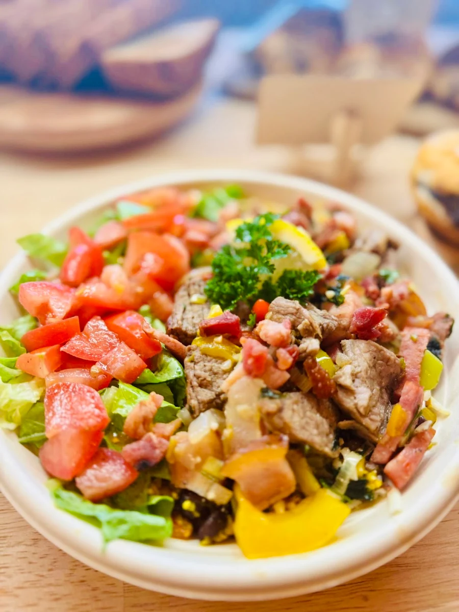 Meat Lovers Bowl, PortChops - Café & Bistrô