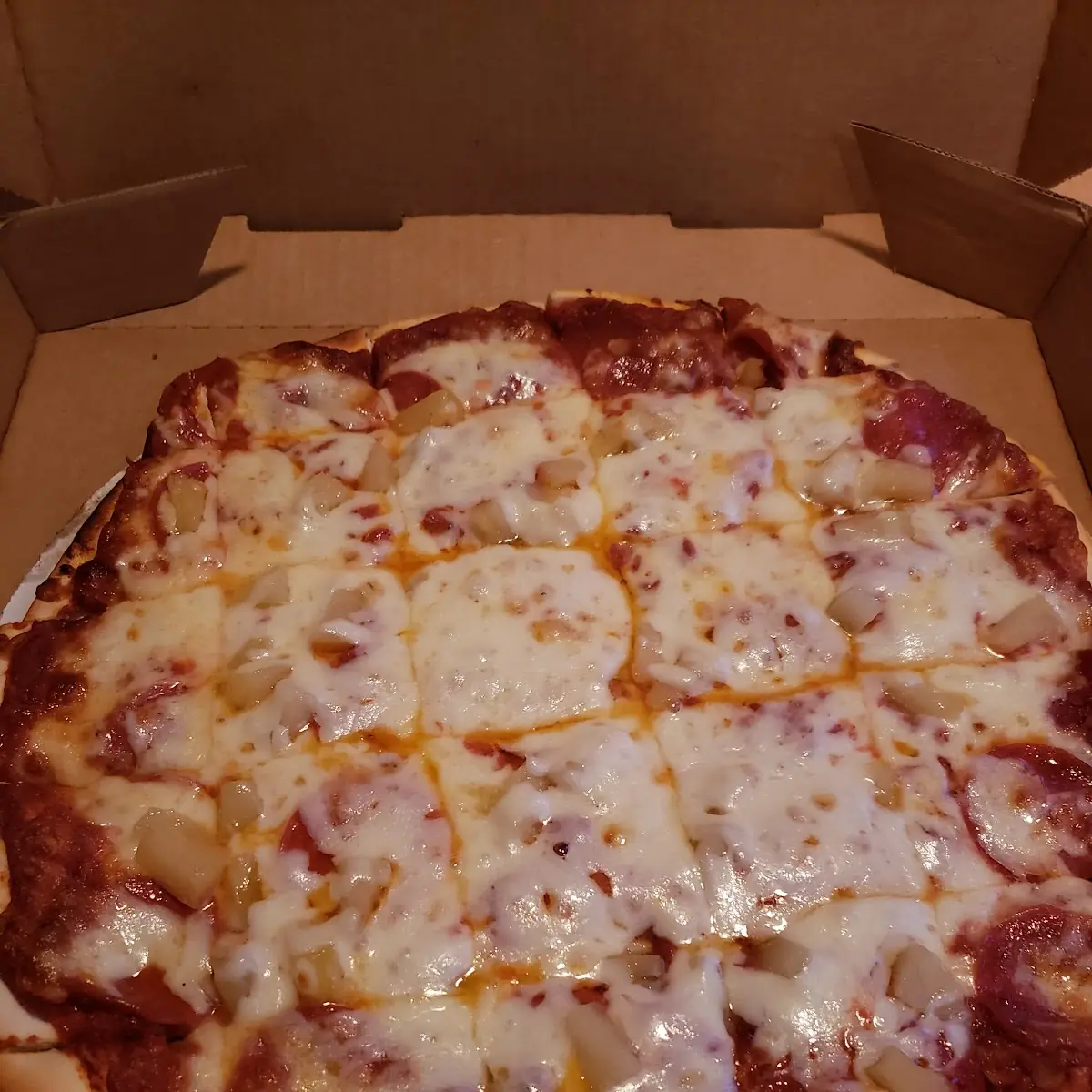 Hawaiian Pizza