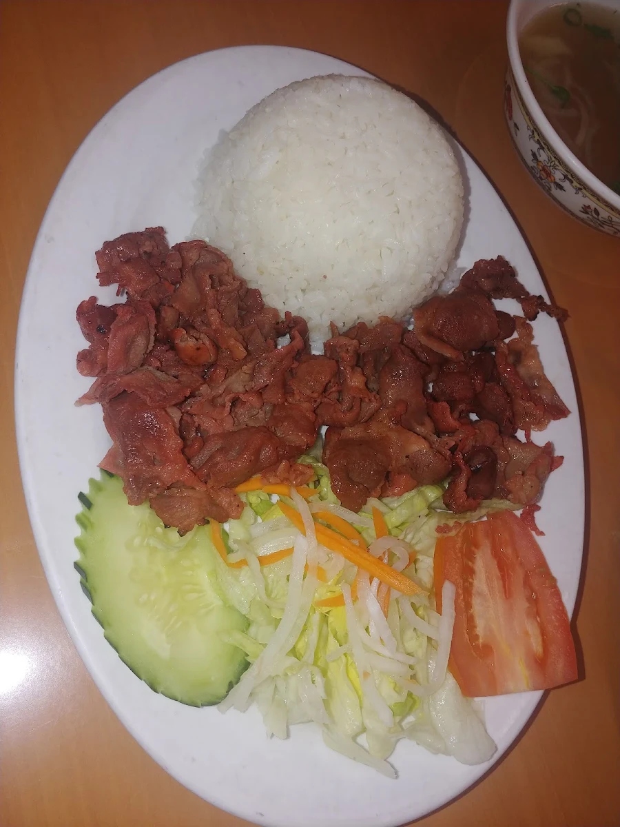C12 BBQ Pork Steamed Rice Egg Roll