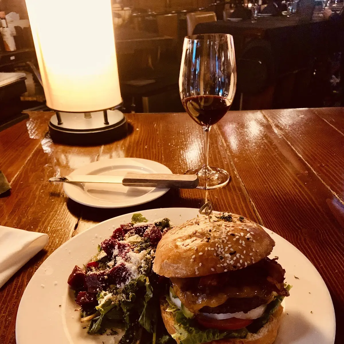 Restaurant & Bar