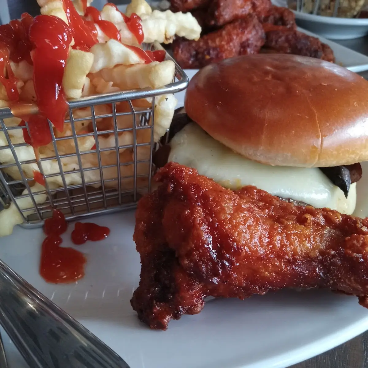 Bee Sting Flavor Wings N Steak