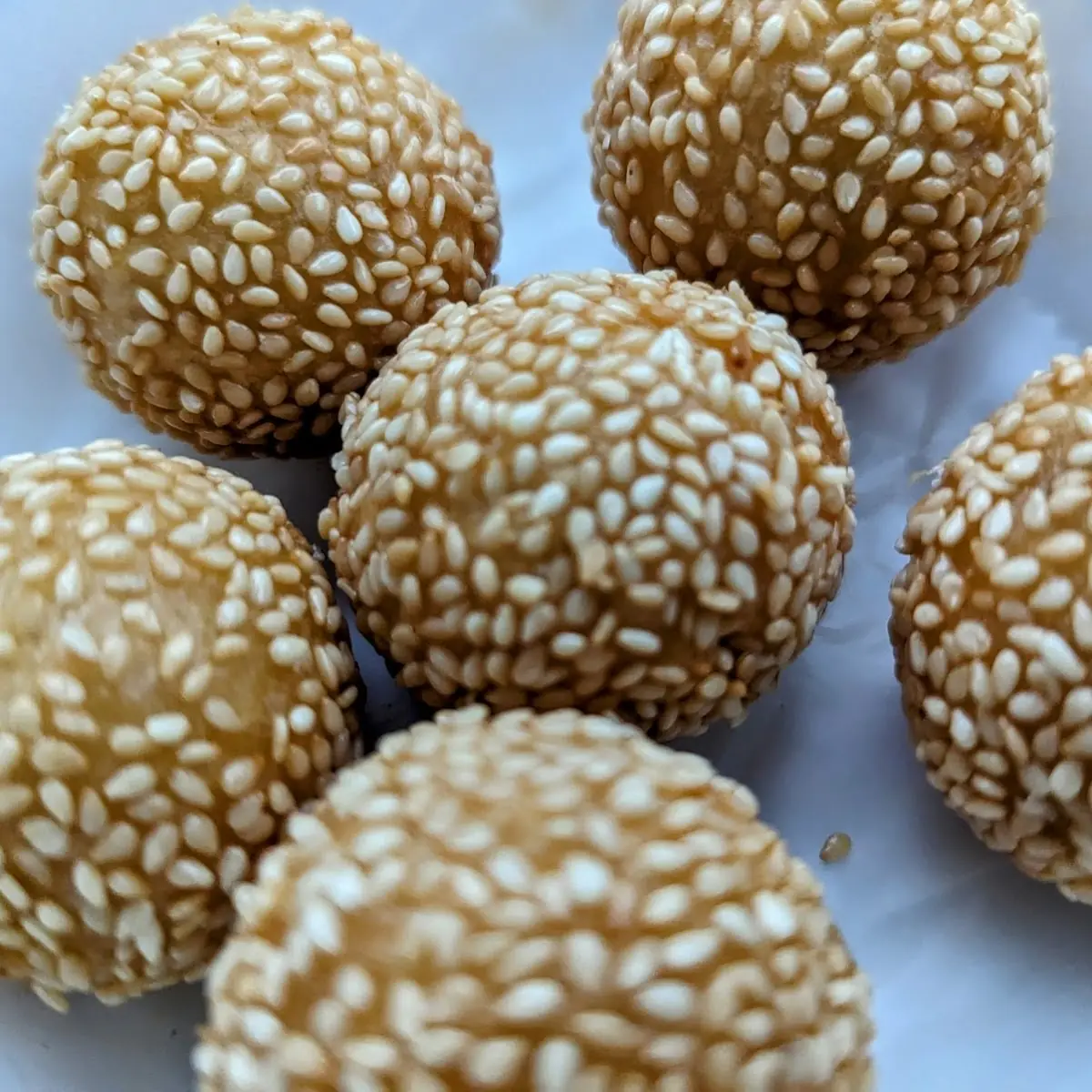 Sesame Sticky Rice Balls