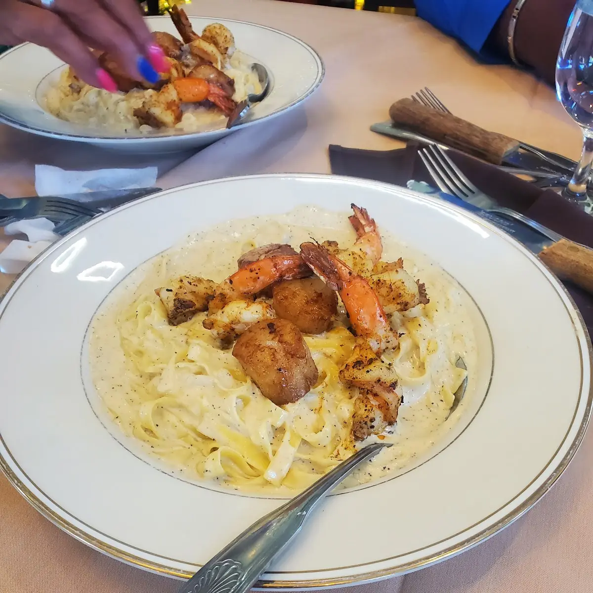 Fettuccine Alfredo w Seafood