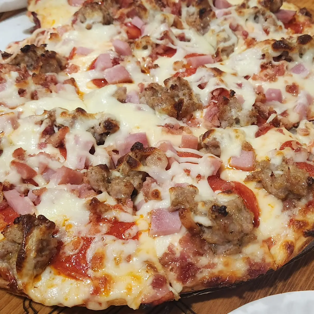 Carnivore Pizza