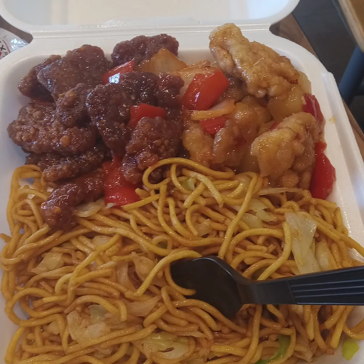 Sweet Chicken Chow Mein