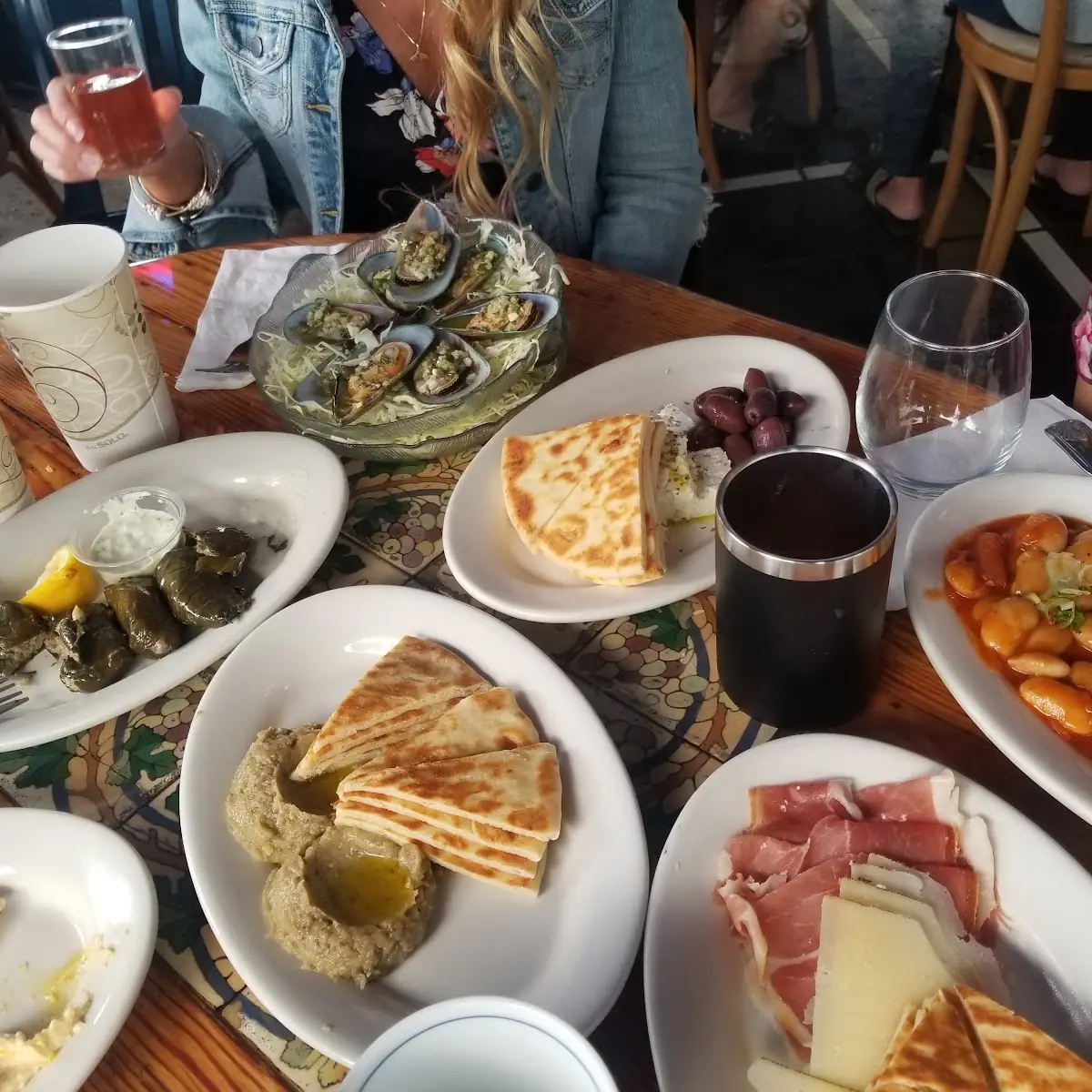 Grape Leaves Hummus