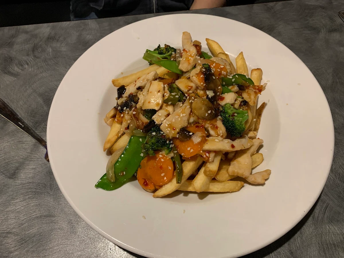 Thai Chili Chicken Poutine