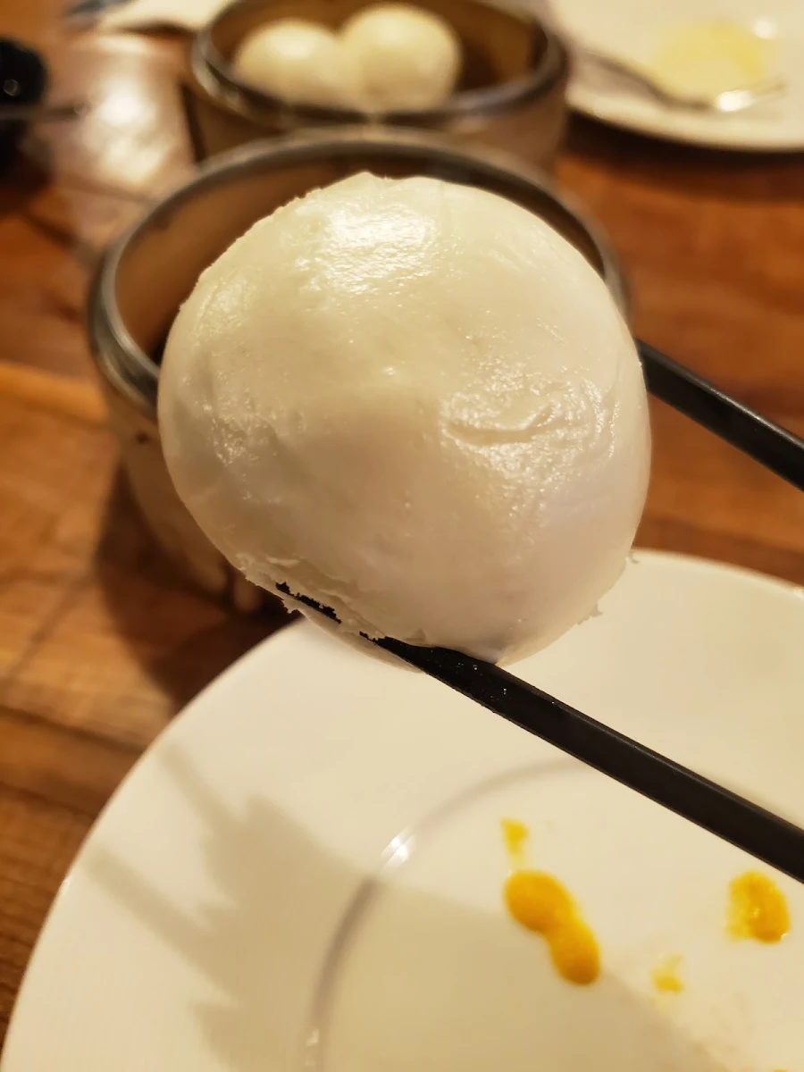 Steamed Bun w Salted Egg Custard, Mimimi