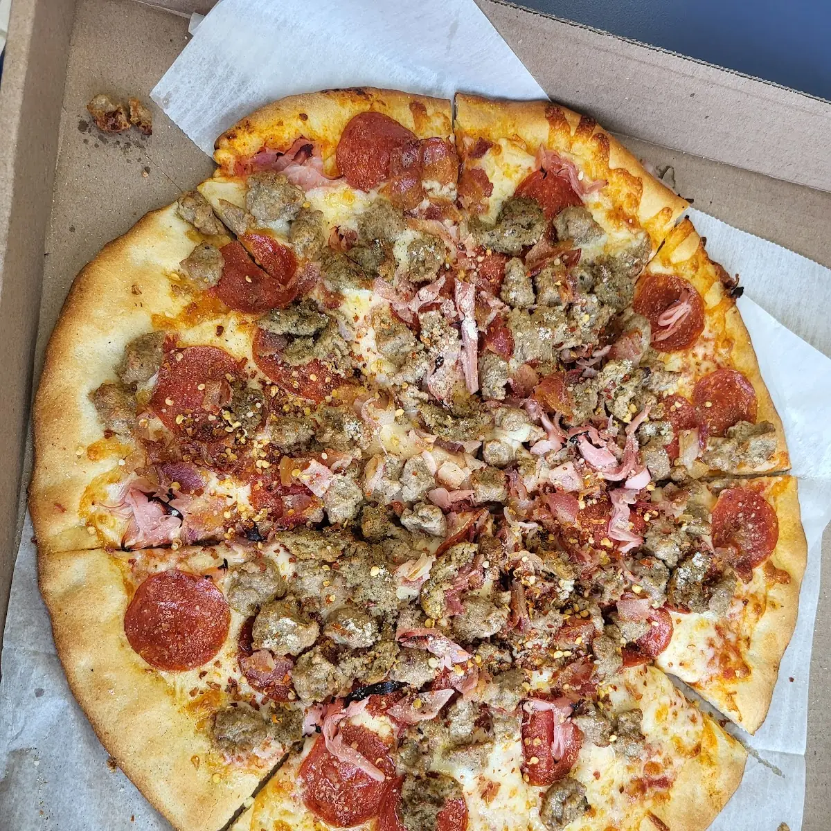 White Veggie Supreme Pizza (Extra Large 16")
