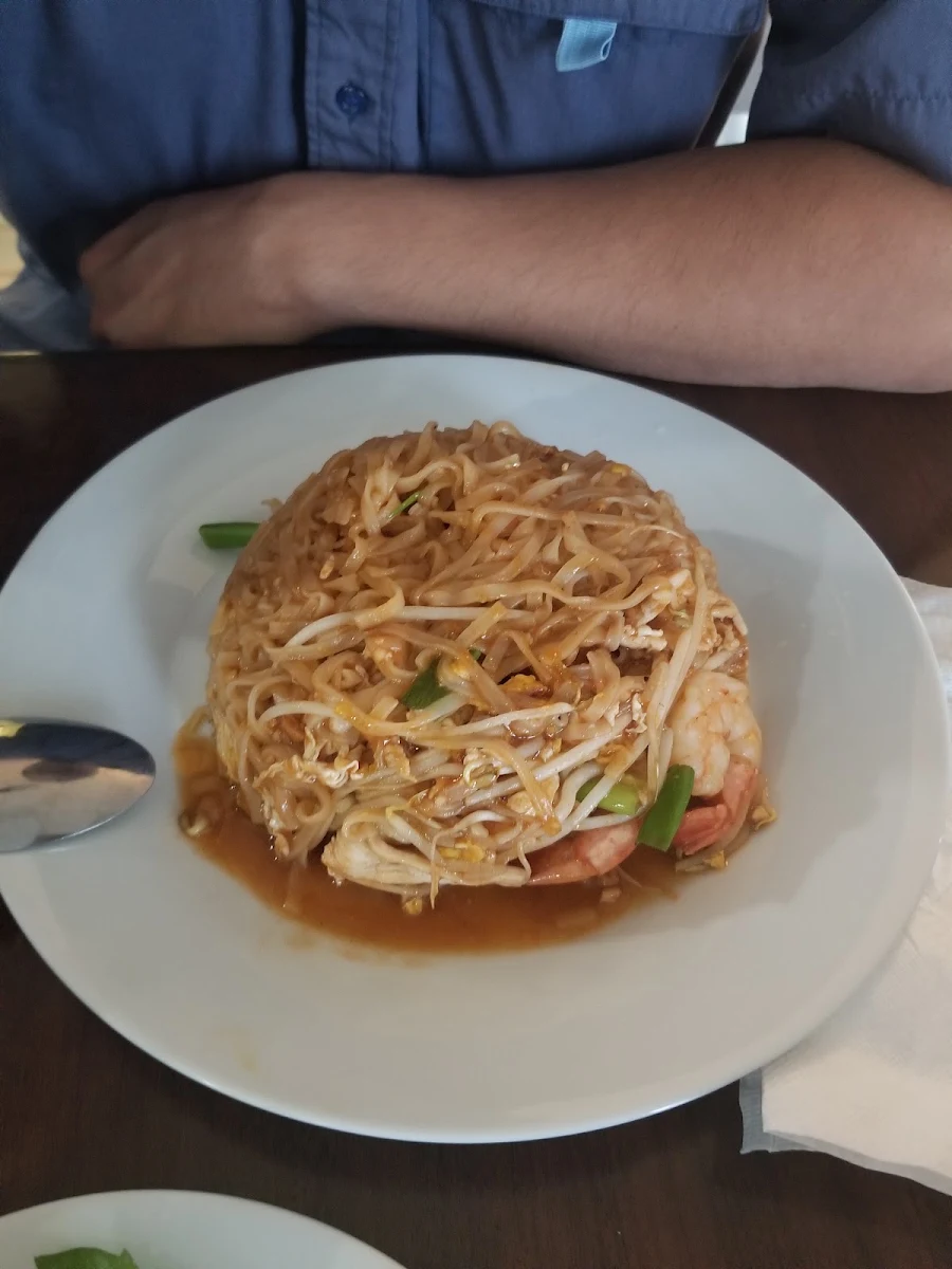 Traditional Pad Thai, Lotus Thai & Vietnamese Cuisine