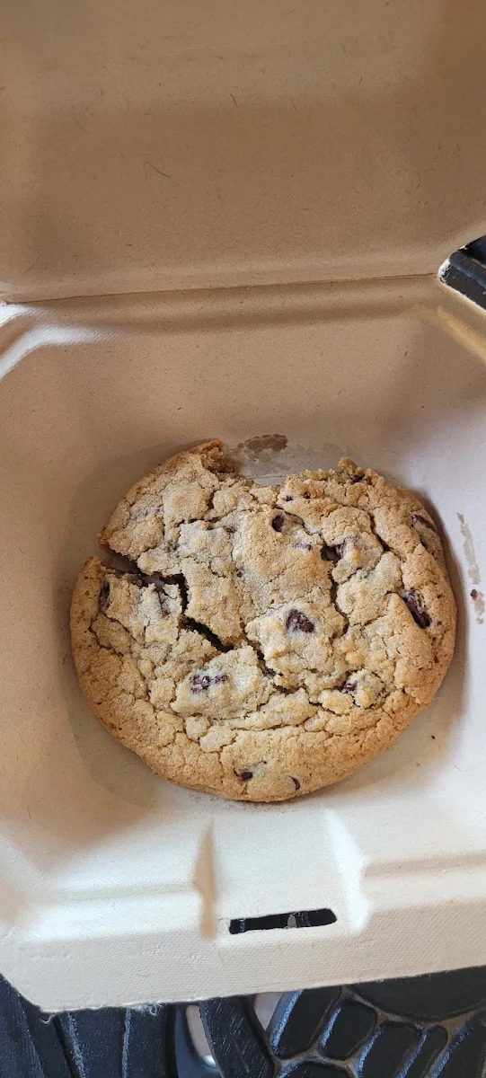 Chocolate Chip Cookie
