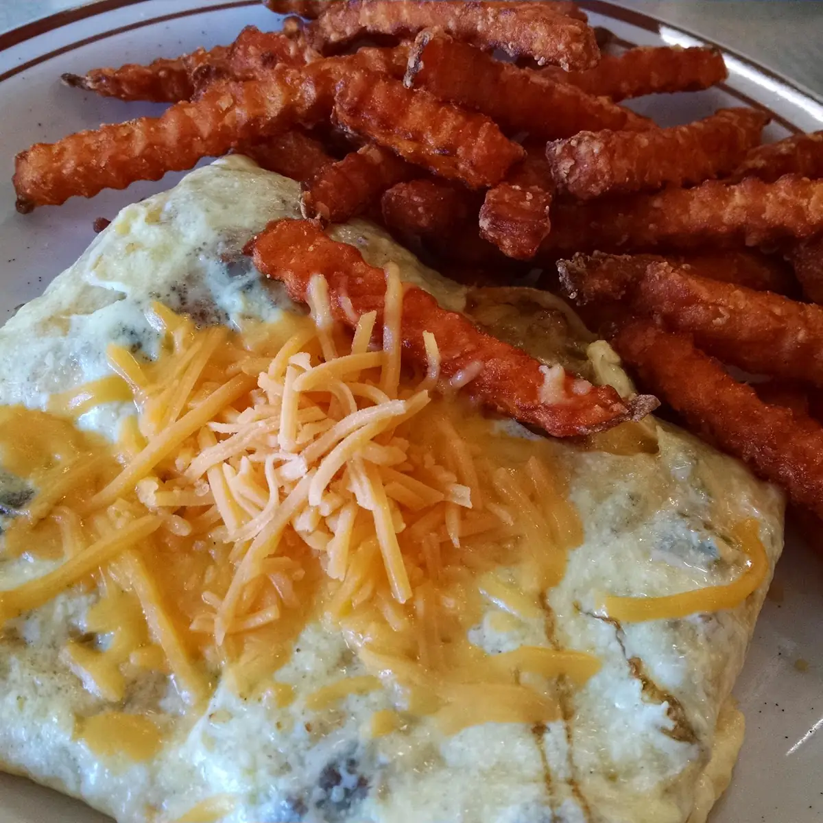 Spinach Bacon Omelette with Sweet Potato Fries