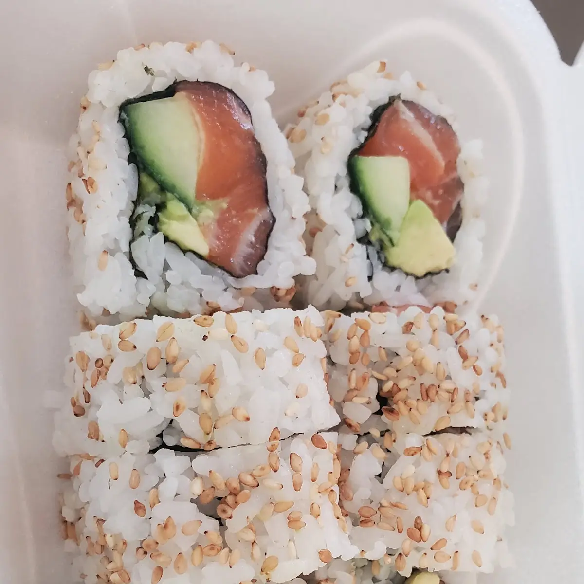 California Salmon Roll