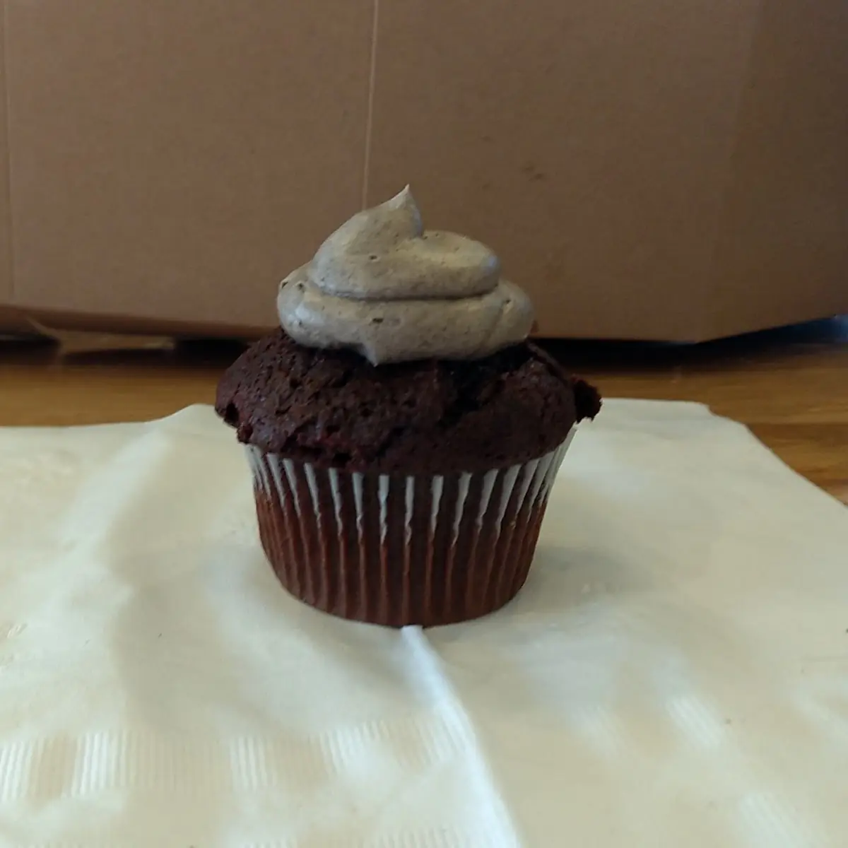 Chocolate Cupcakes with Oreo