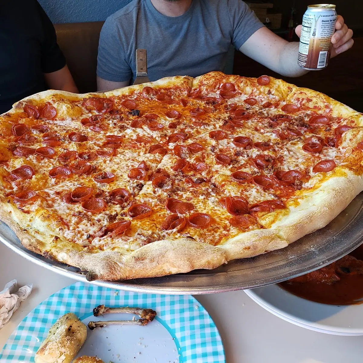 Extra Large Pepperoni Pizza