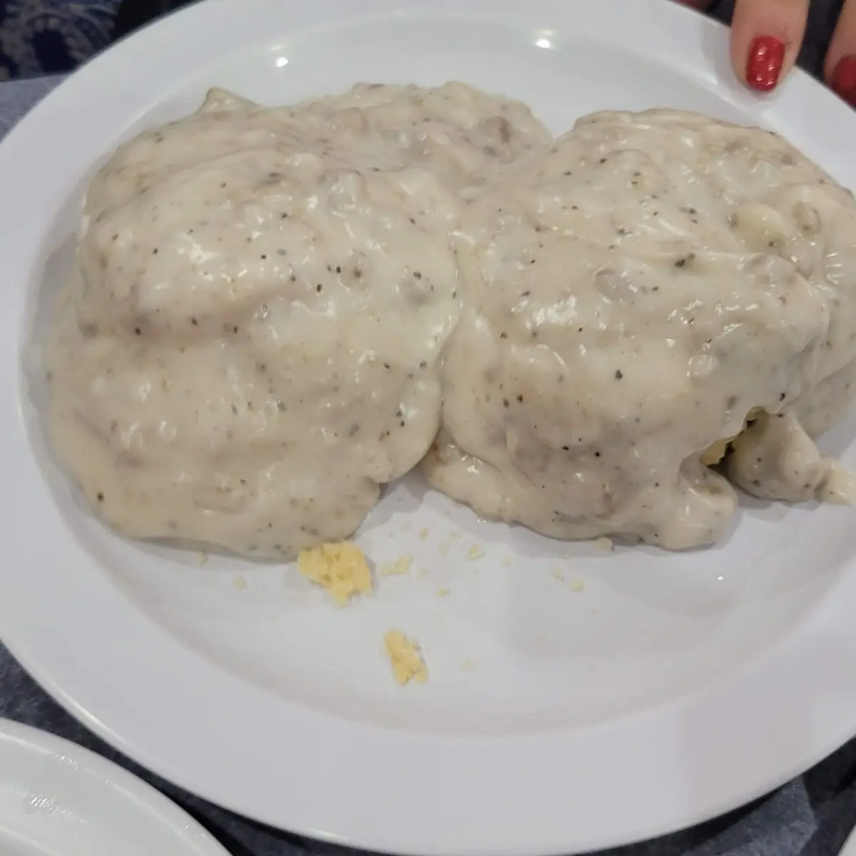 Country Sausage Gravy Biscuits