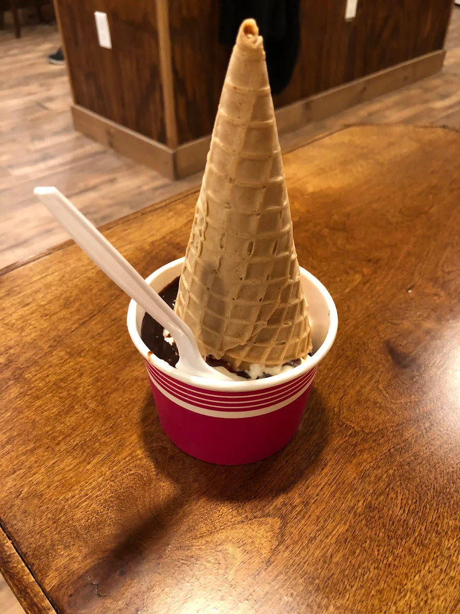 Maple Cream w Hot Fudge