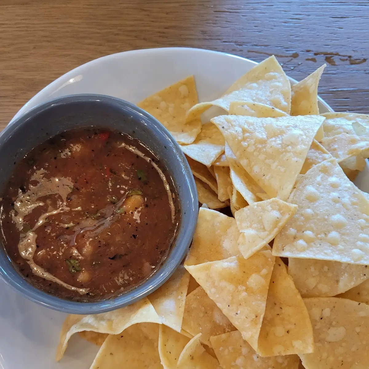 Chips & Salsa V VG