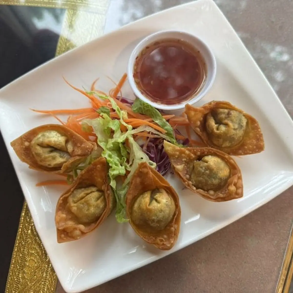 Fried Wontons with Sweet Chili