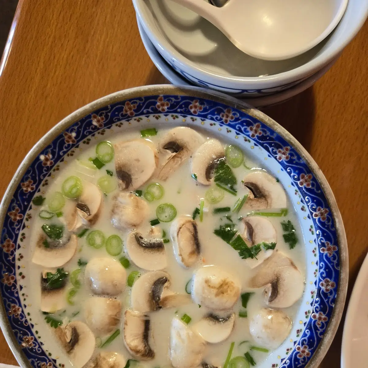 Tom Kha