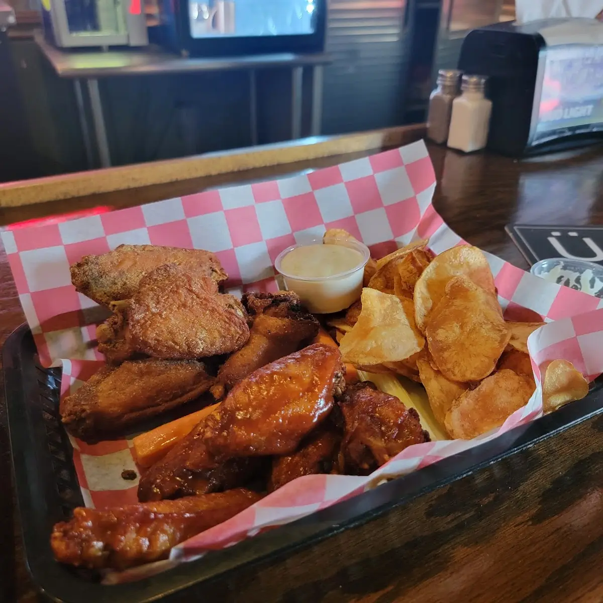 Spicy BBQ and Sweet Maple Bacon Dry Rub Wings