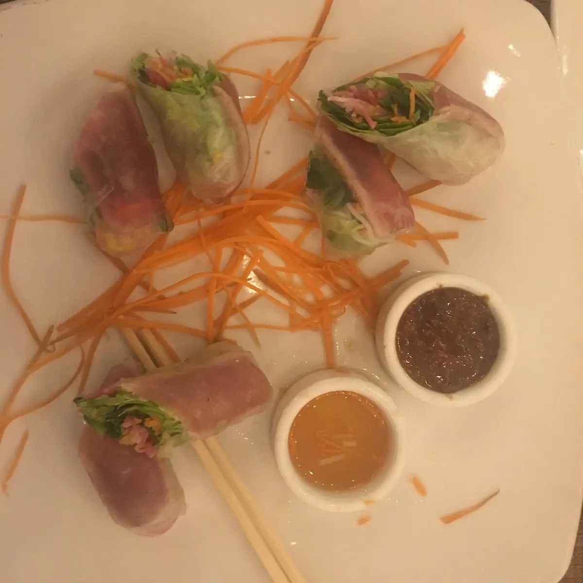 Spring Rolls with Seared Tuna Gỏi Cuốn
