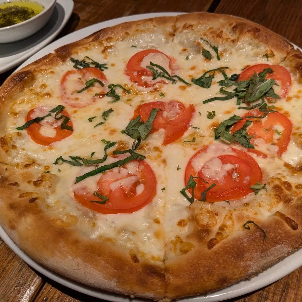 Five Cheese Fresh Tomato Pizza